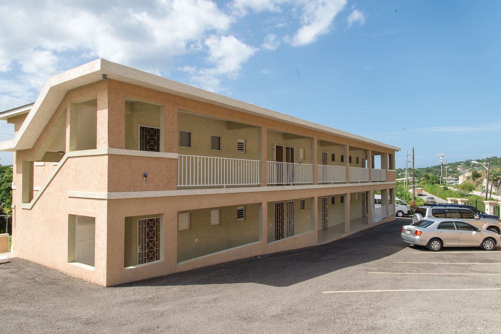 Claudeville Condo