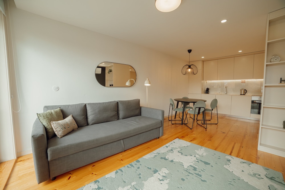 Gaia Premium D Apartment by Vacationy