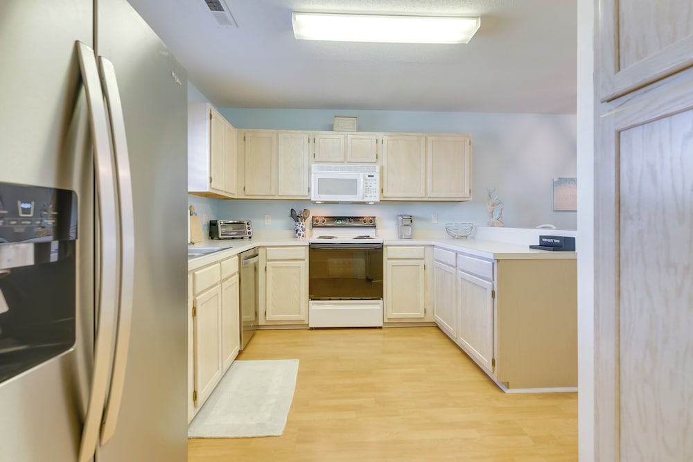 Golf Getaway w/ Pool Access: Little River Home!