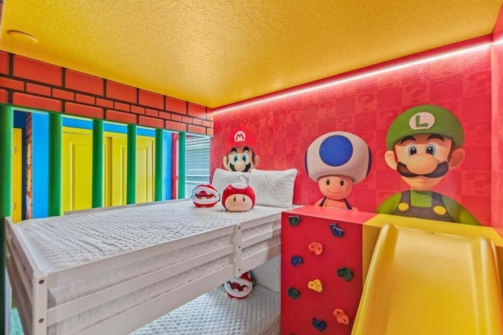 Disney's Castle Mania Home! 7 Bedroom Villa