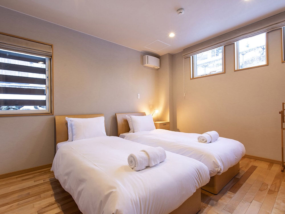 Casi 67 Chalet view 4