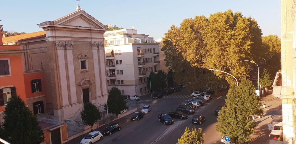 B&B  Lumiere Roma