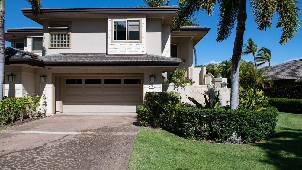 Spacious Townhome - Stunning Golf Course Views - Pool & Fitness- Vrkcv