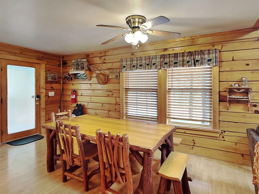 Zen Bear's Den by Jackson Mountain Rentals