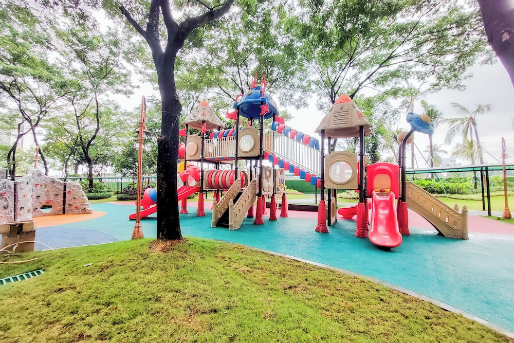 Best Deal and Strategic 3BR Apartment Sky House BSD
