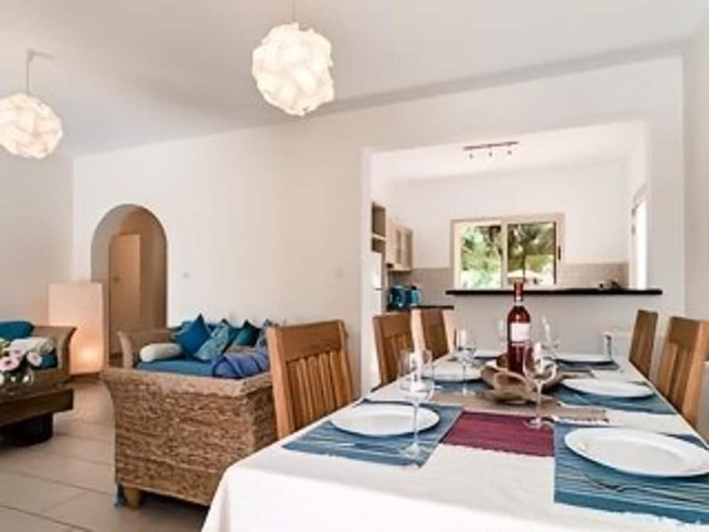 Sunset Villa Retreat in Agios Georgios