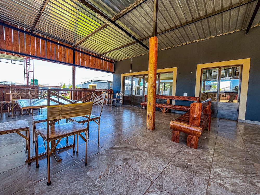 Dingwako Lodge