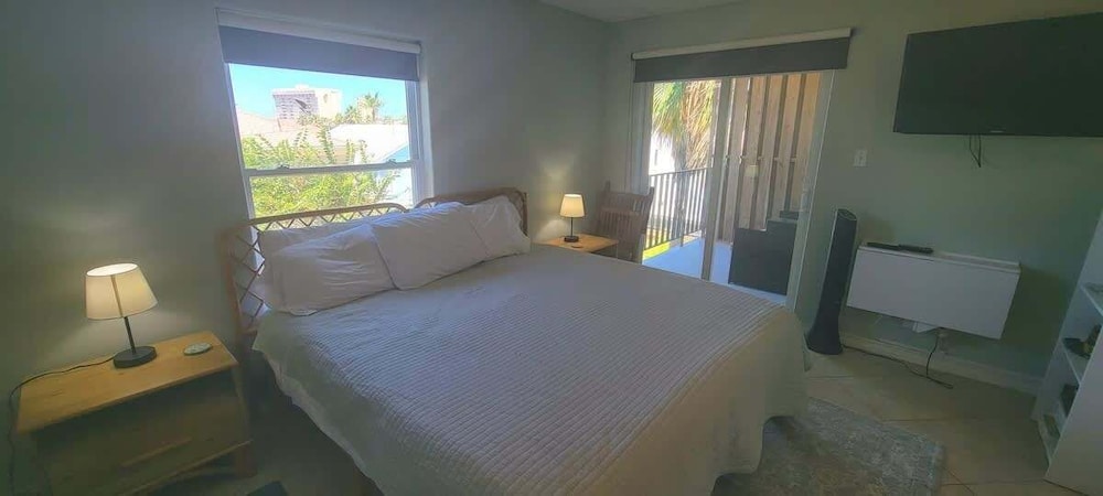 2 Levels Pool Near Beach 2 Patios 2 Bedroom Apts