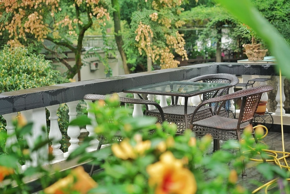 Chayan Hotel