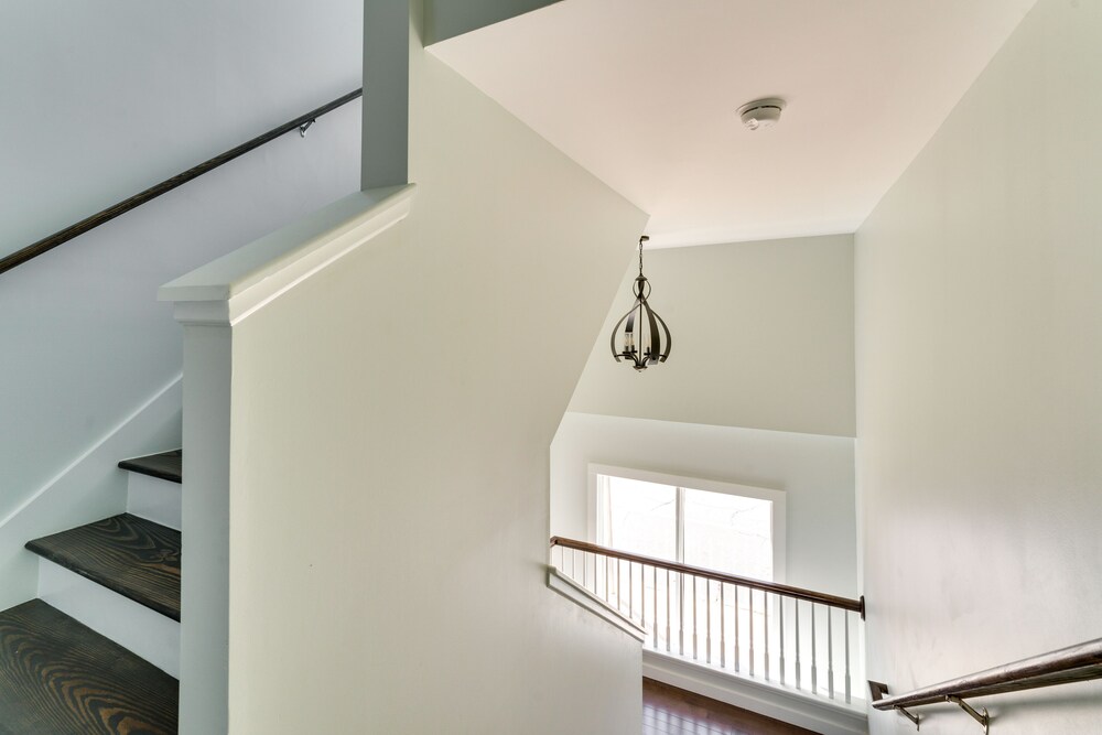 Walk to Downtown: Cozy Lenoir Apartment! view 3