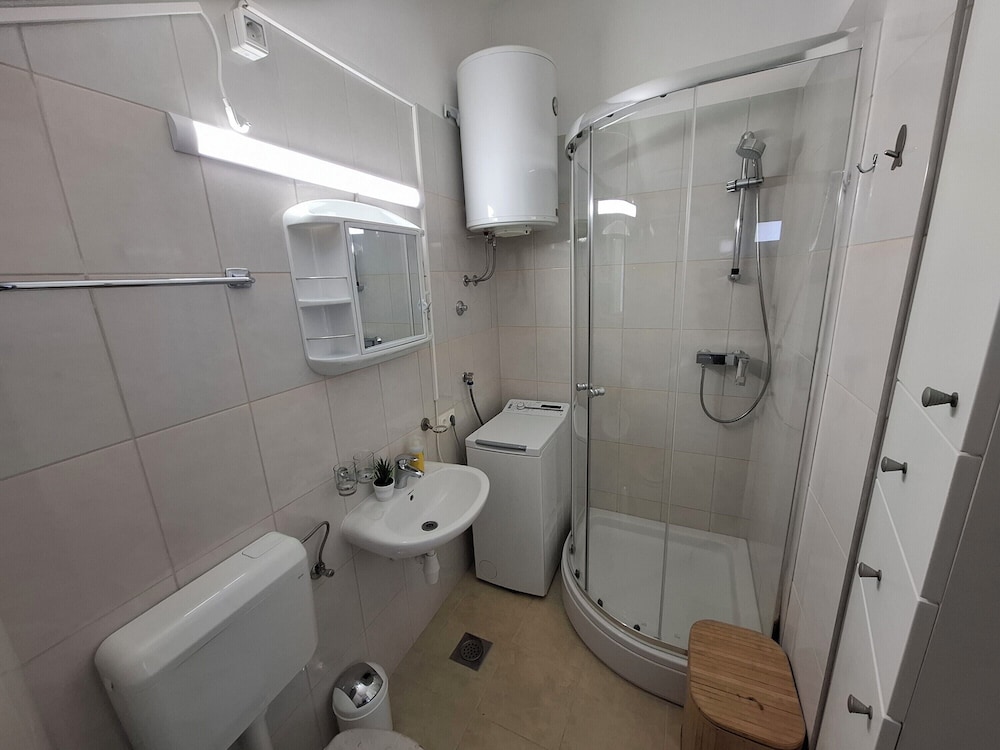 Apartments Kastilac with sea view