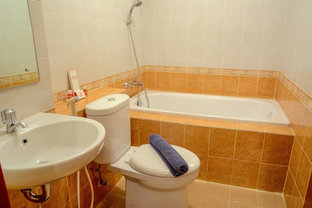Big 2 BR (76 sqm) Apartment Grand Palace/Pallazo Kemayoran, Giacarta - 15