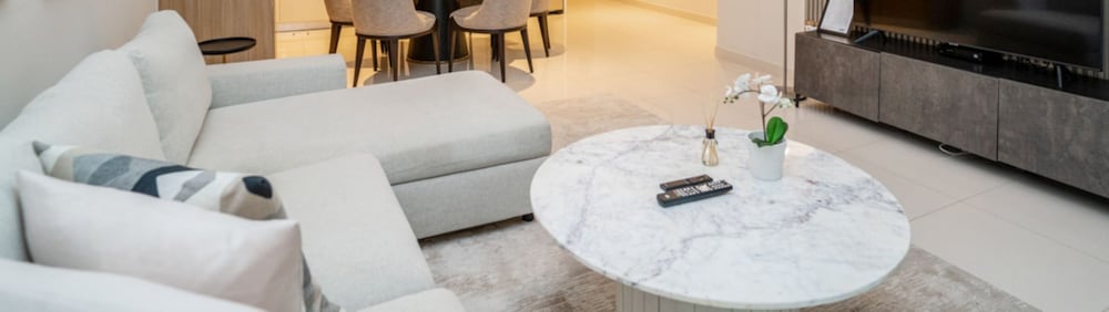 Homesgetaway- 2BR in Beach Vista Tower 2