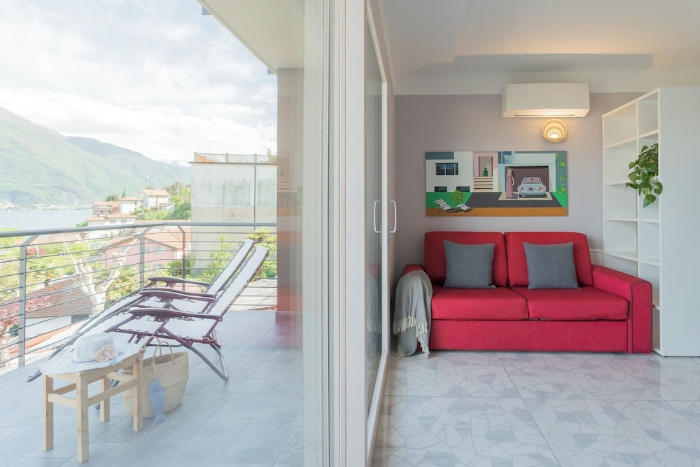 Misultin House & Swimming Pool by Rent all Como view 3