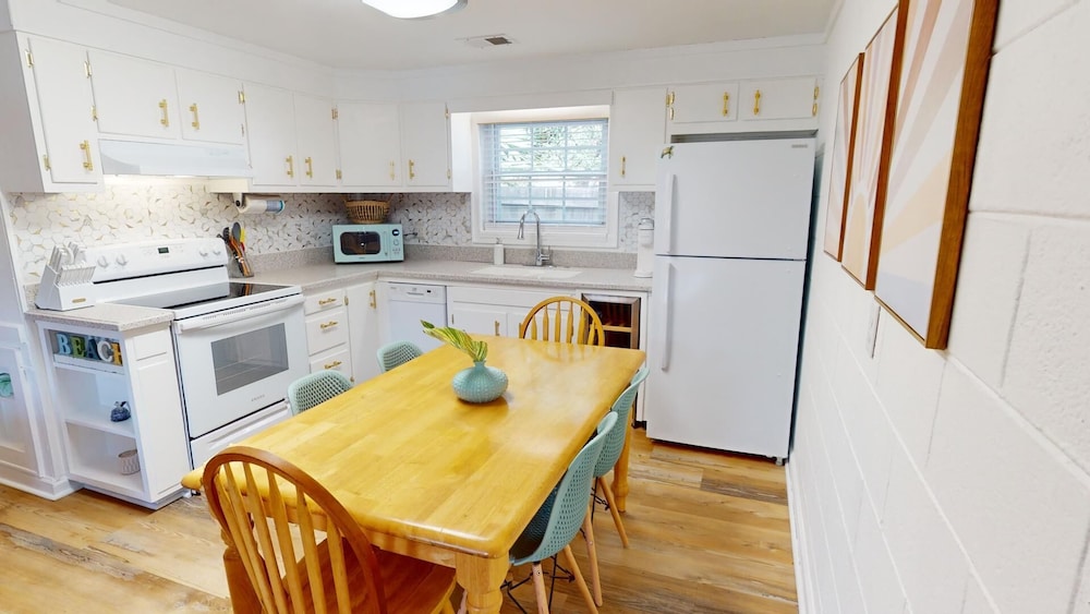 Nobody's Tybee Shack by Tybee Vacation Rentals