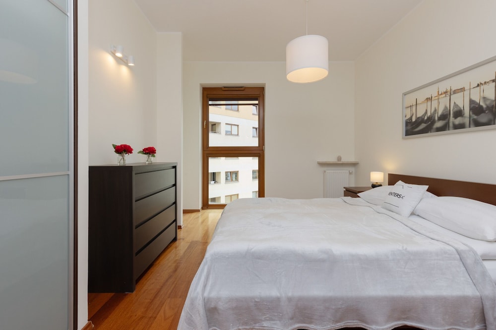 Apartment With 3 Rooms Bemowo by Renters view 5