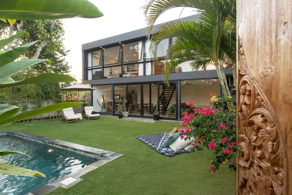 Villa Kia-ora by Alfred in Bali - Stylish Design 2BR Pool Villa Near Bingin Beach Share Saved