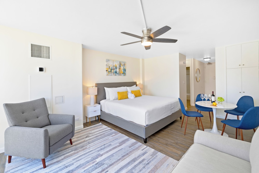 Ilikai Marina Studios by Midway Vacations