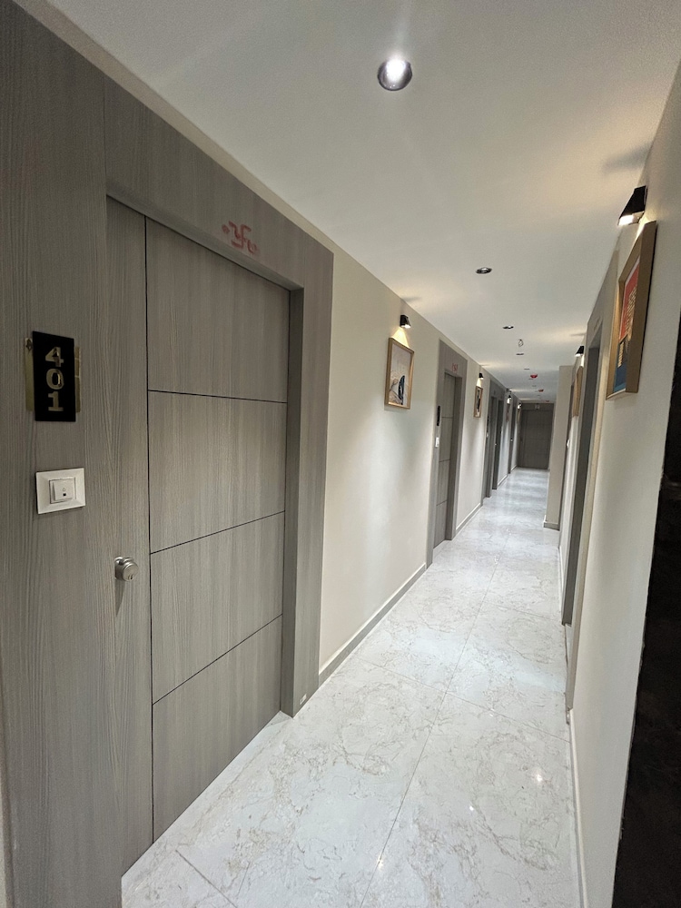 Hotel Prime Town