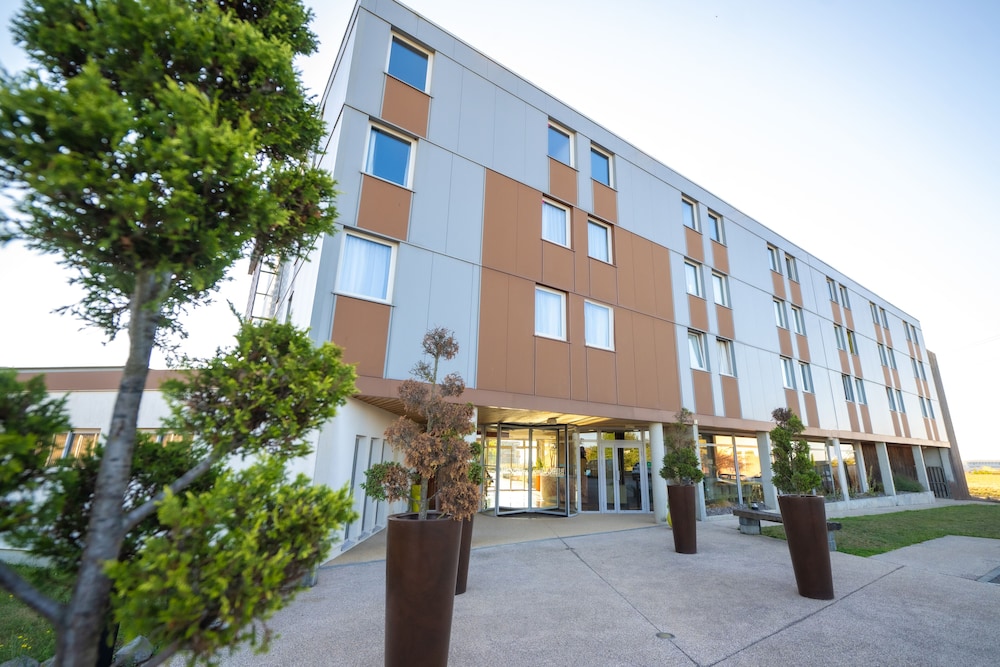 Hotel Ibis Styles Dijon Nord Valmy - Image 1