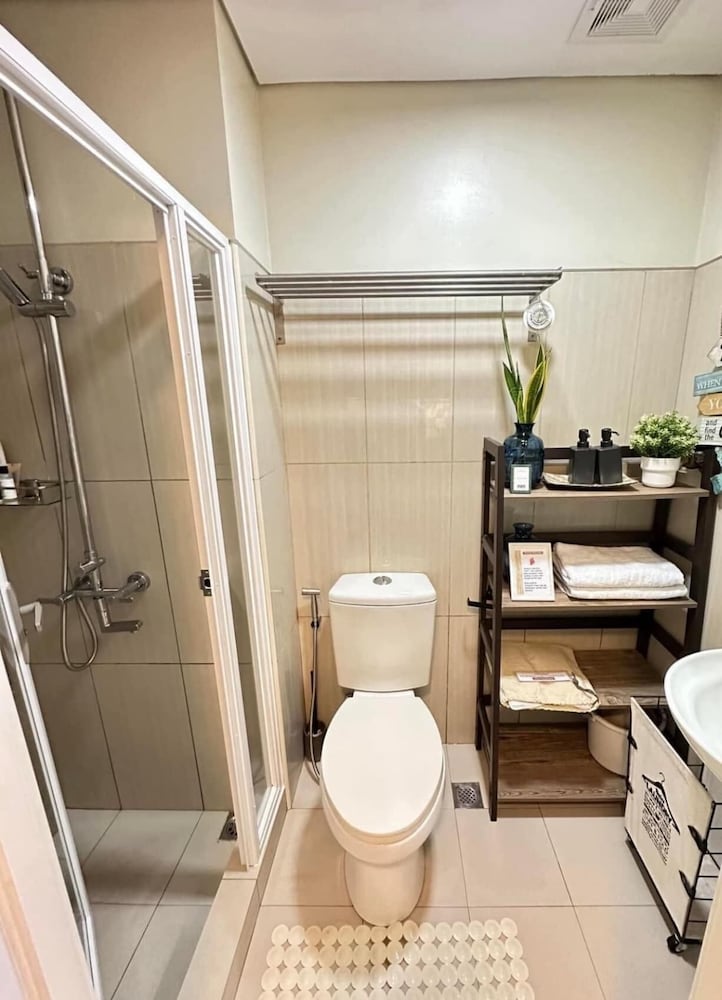 Luxury Staycation at Prime Location Mall of Asia Shell Residences Pasay Tower C