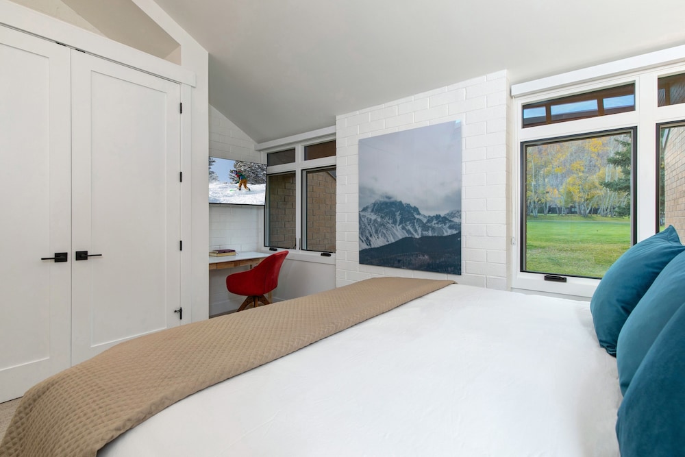 Ski Captain Molly 3 Bedroom Condo