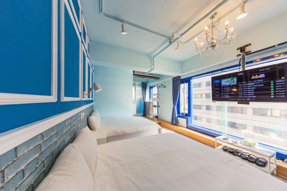 I Hi Hotel