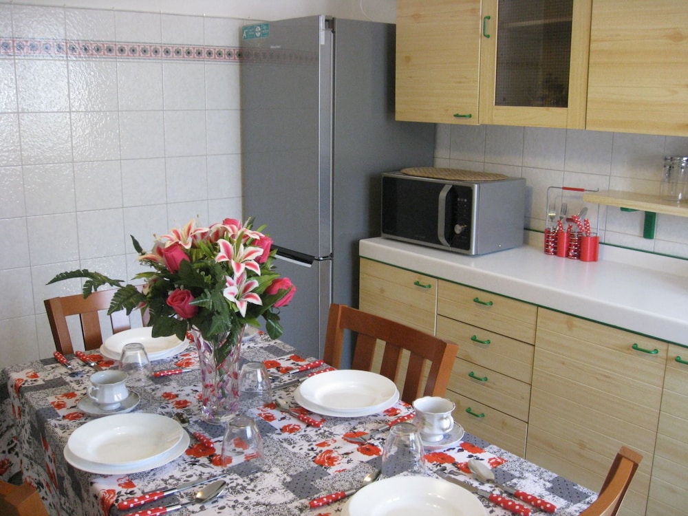 Rosa Cottage