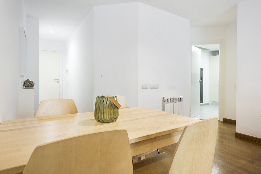 Les Corts Apartments By Olala Homes