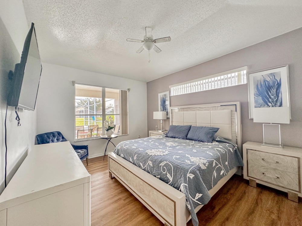 Grand Luxury Deluxe 4BR Pool Home Near Disney view 4