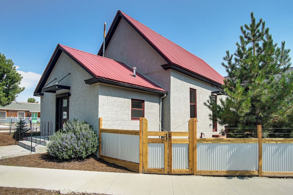 Divine Salida Stay: Walkable Location Near Dtwn!