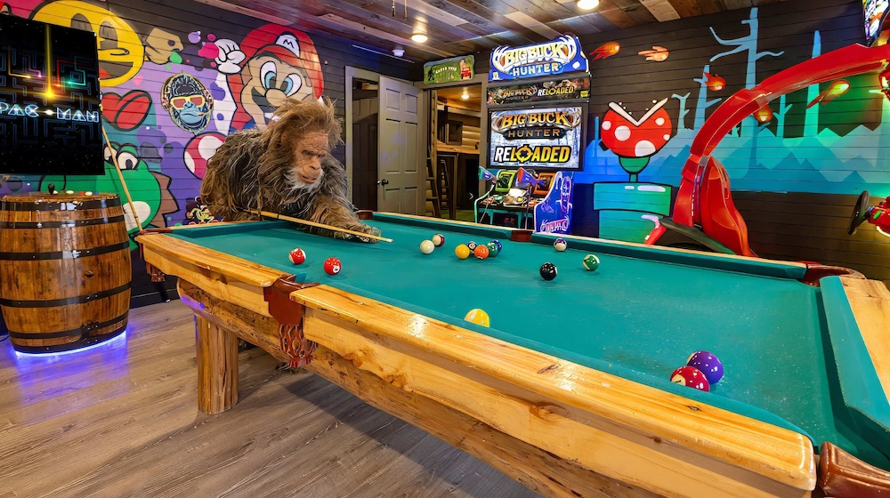 Bigfoot Bunkhouse Pool Views Theater Arcade Firepit Book Now