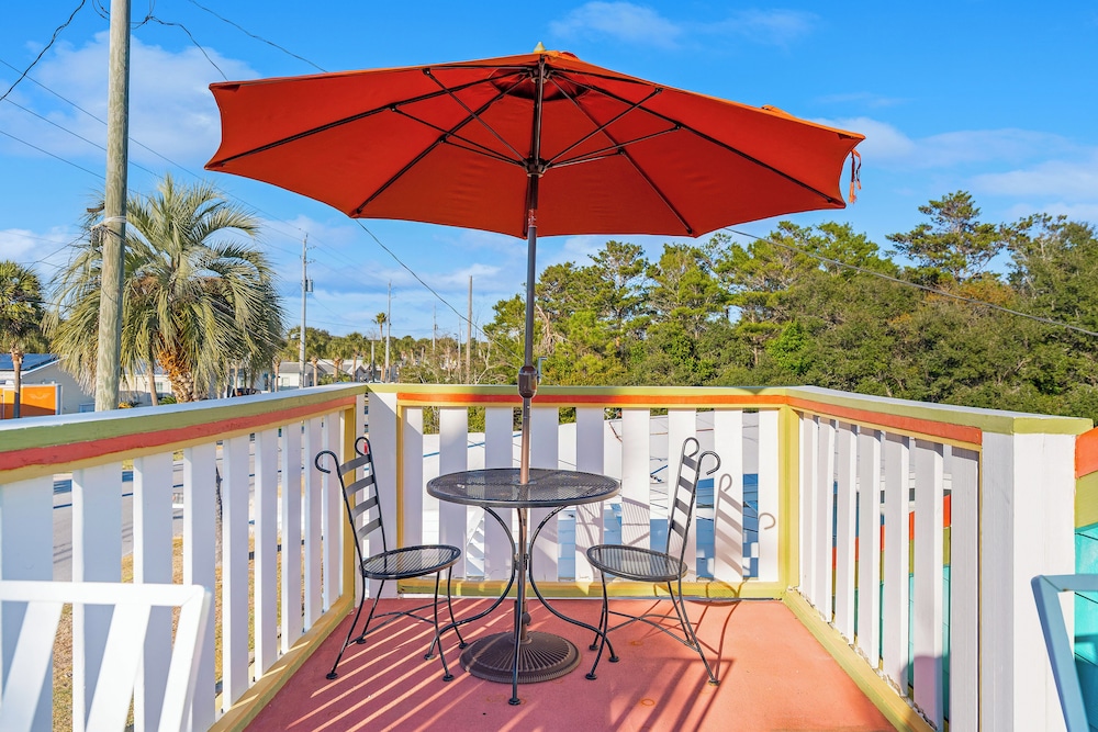 Steps to Ocean! PCB Family Home w/ Outdoor Oasis
