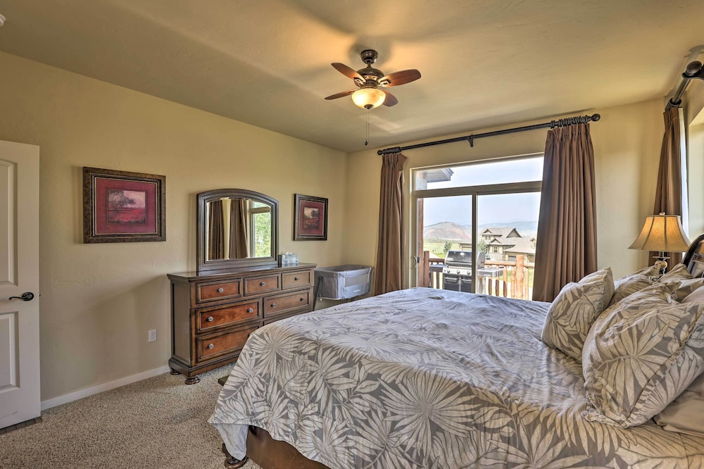 Deluxe Granby Ranch Hillside Home: Private Hot Tub