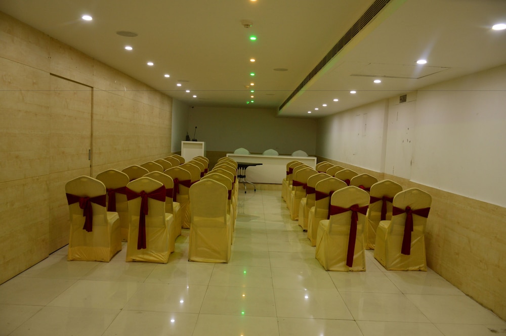 meeting & event spaces