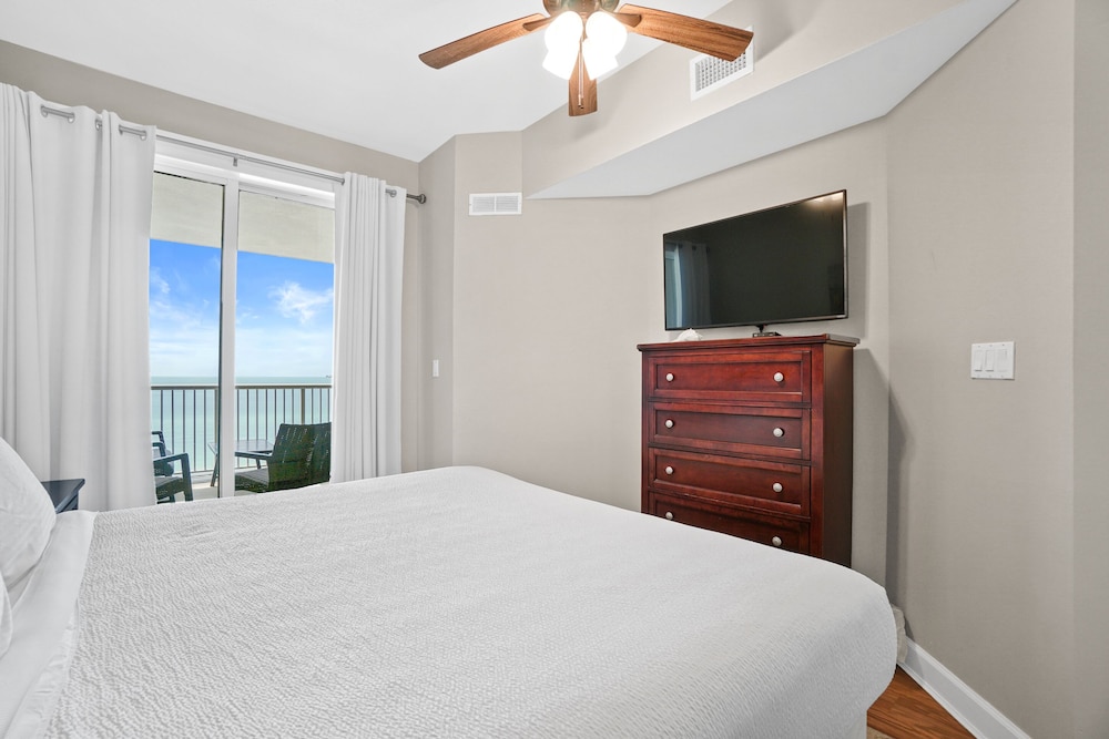 Grand Panama Beach Resort by Panhandle Getaways