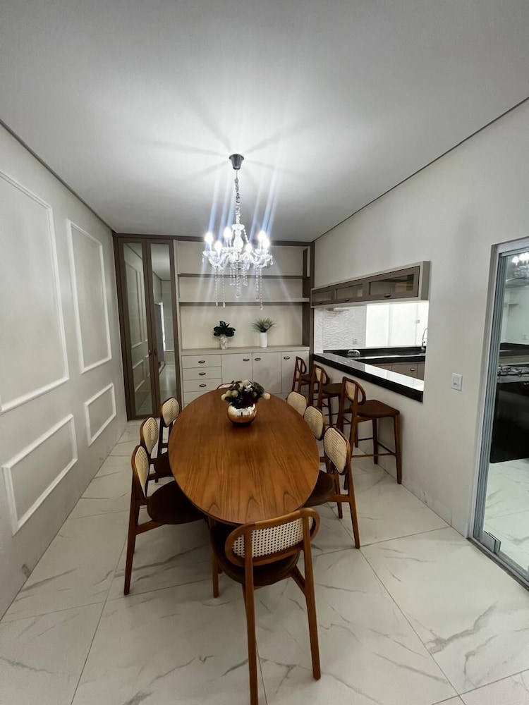 Mansão Luxo Lago - Caldas Novas
