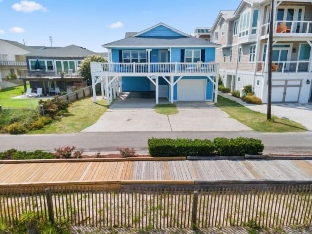 By The Kure Beach Pier 4 Bedroom Villa by Redawning view 5
