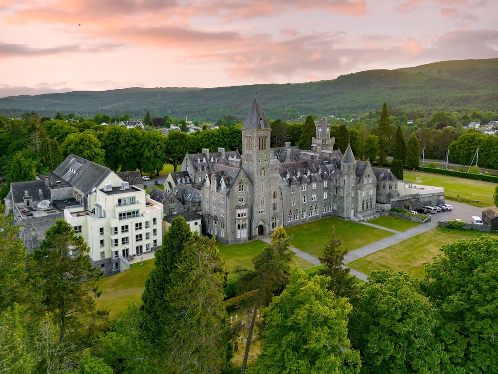 Hotel The Highland Club - Image 1