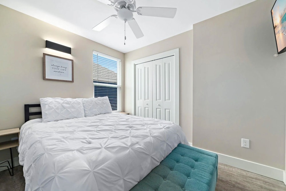 Pipedreams 333 8 Bedroom Home