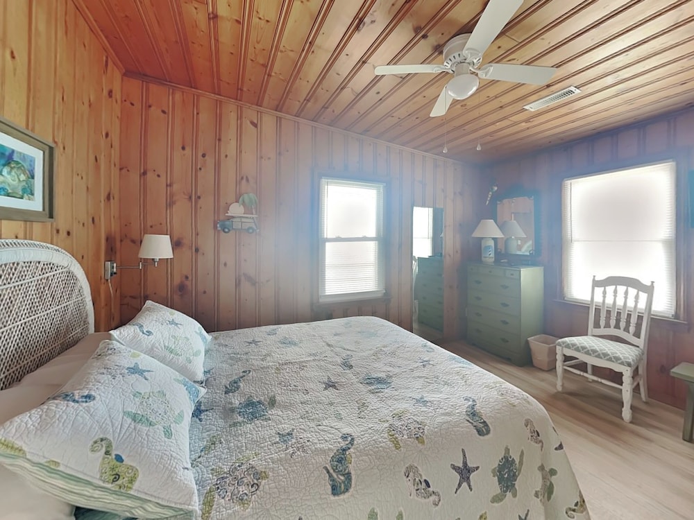 Mamaw's Spot by Topsail Realty