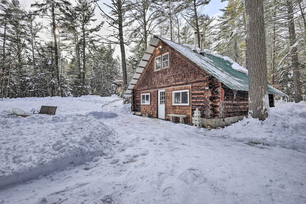 Cozy Elizabethtown Cabin w/ Fire Pit! view 5