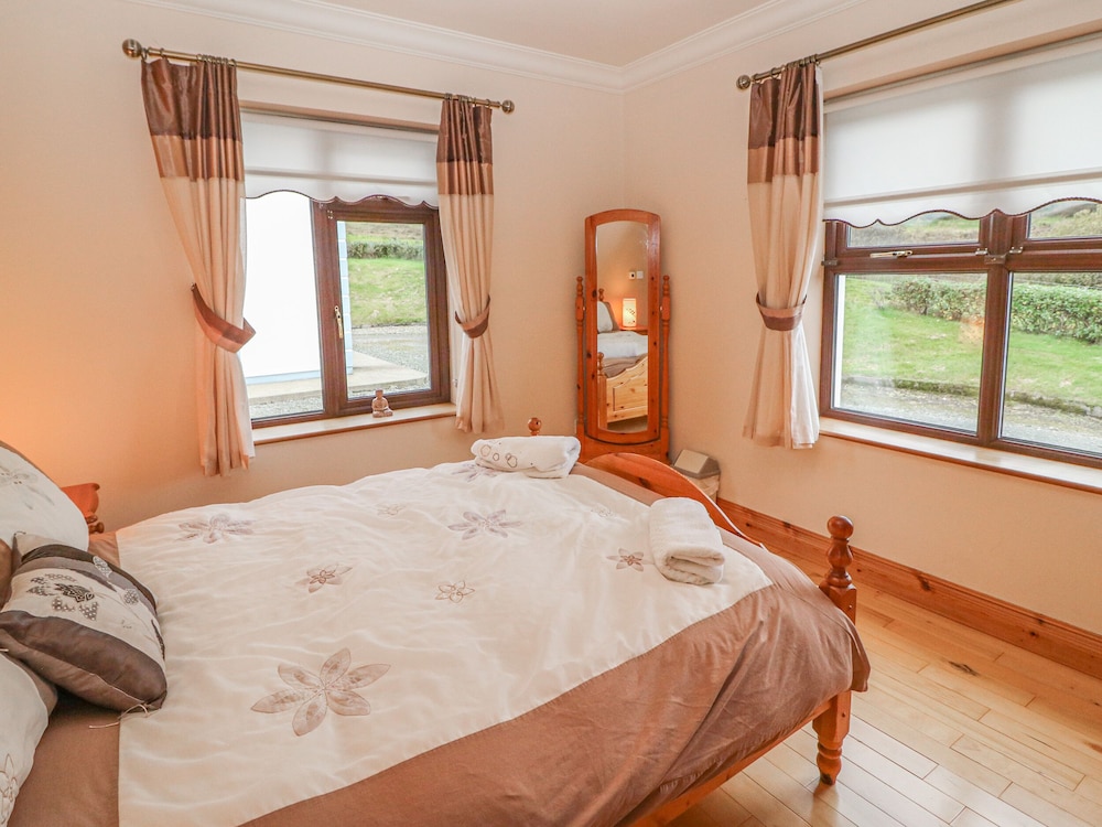 Starbay House