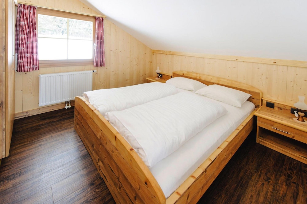 Chalet in Gaal by Ski Slopes & Bathing Pond