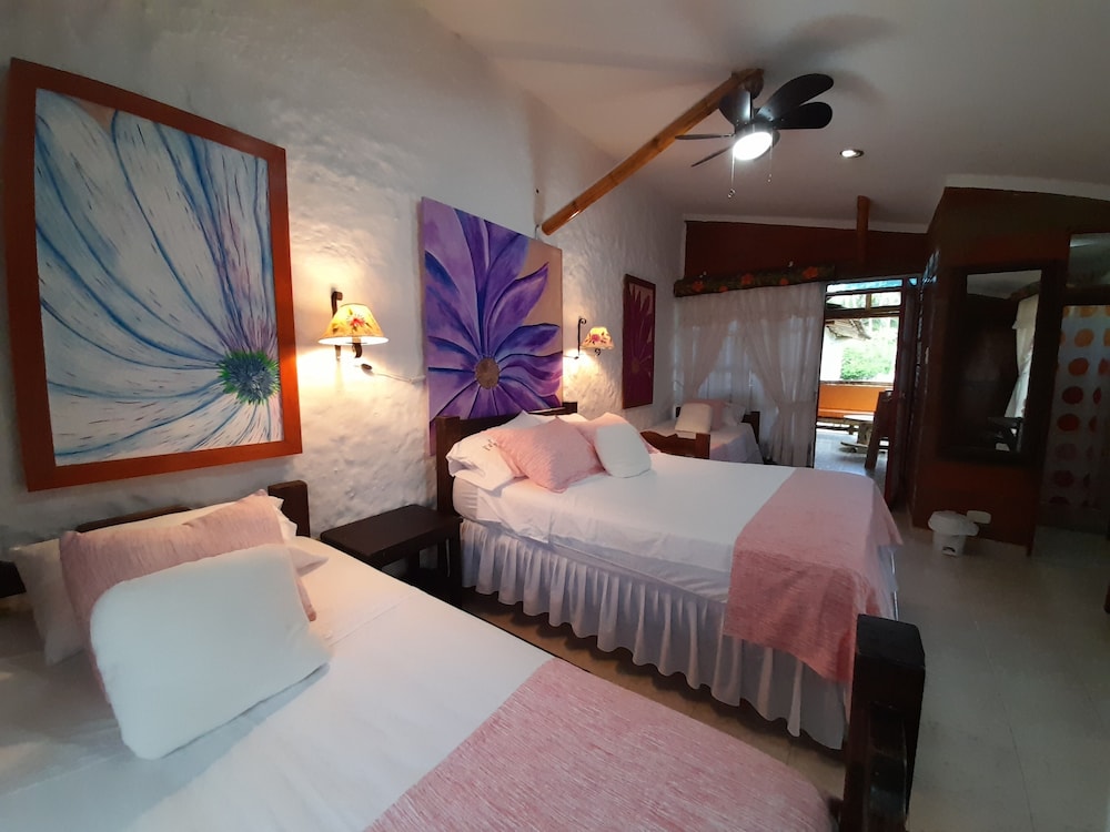 Finca Hotel Villaluzandi view 5