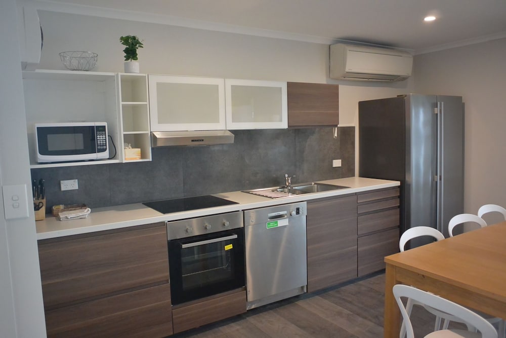 Dungowan Waterfront Apartments
