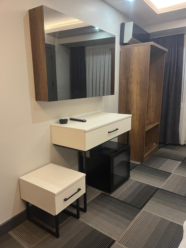 LİZBONİA OTEL