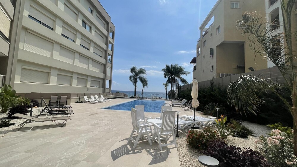 Hallmark Beach Apt by TrulyCyprus