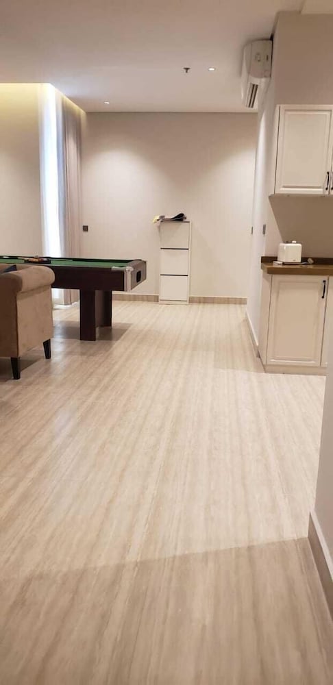The quiet apartment at dammam corniche