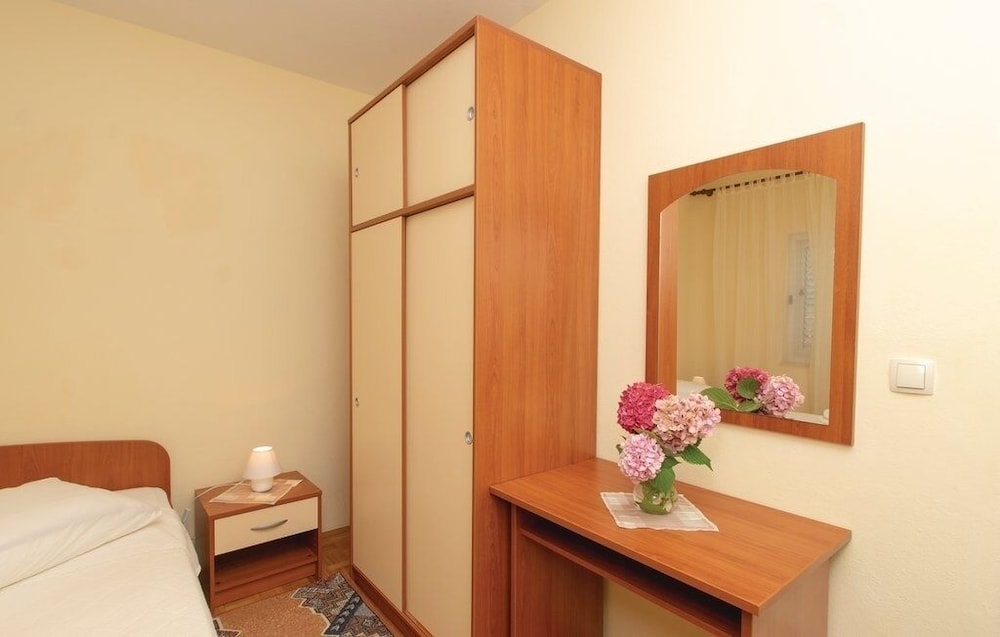 Zdravko - Comfortable & Close to the sea - A1 view 2